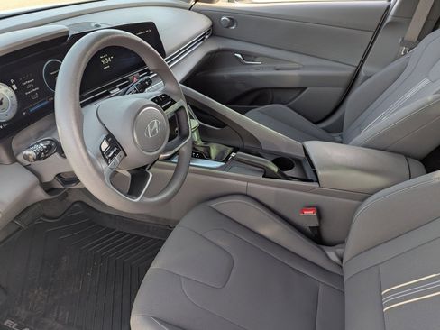 Used 2024 Hyundai Elantra SEL image 22