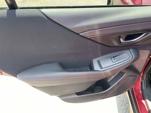Used 2025 Subaru Outback Premium AWD/4WD image 22