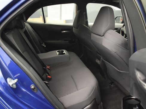Used 2025 Toyota Corolla SE FWD image 11