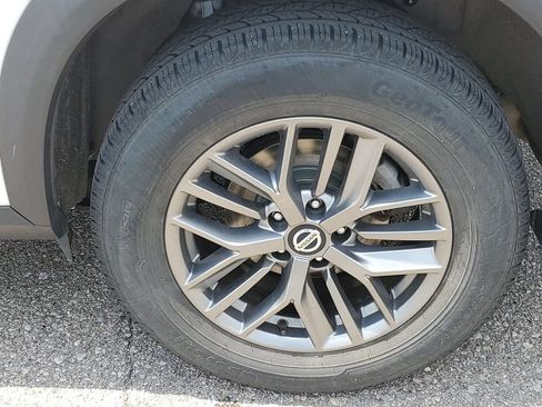 Used 2021 Nissan Rogue S FWD image 27