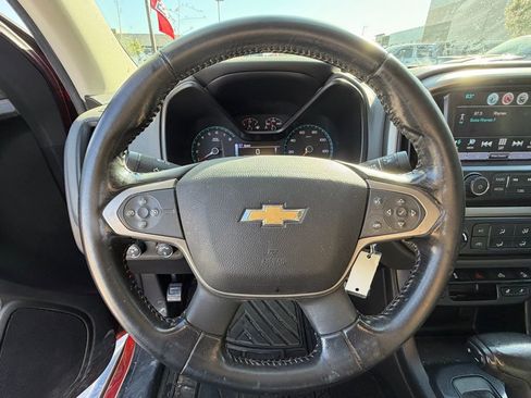 Used 2017 Chevrolet Colorado Z71 AWD/4WD image 9