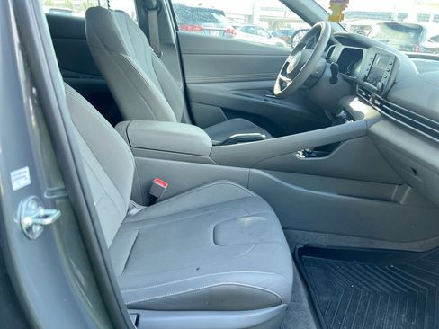 Used 2026 Hyundai Elantra Sport FWD image 23