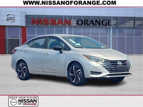 New 2025 Nissan Versa SR w/ Trunk Package image 1