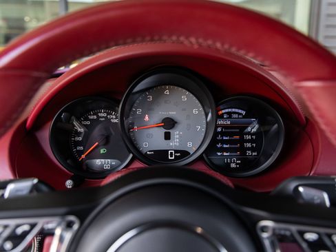 Certified 2024 Porsche 718 Cayman S RWD image 30