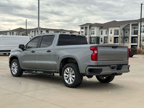 Used 2023 Chevrolet Silverado 1500 Custom image 5