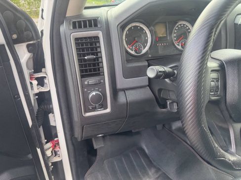 Used 2014 RAM 1500 Tradesman RWD image 3