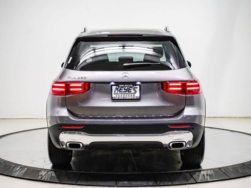 Used 2026 Mercedes-Benz GLB 250 image 3