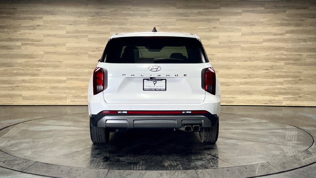 Used 2023 Hyundai Palisade Limited AWD/4WD image 19