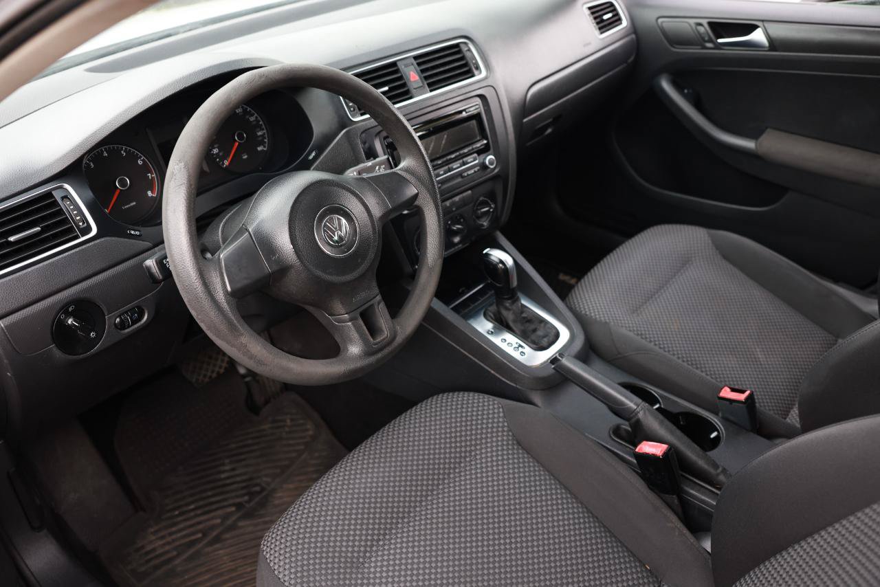 Used 2012 Volkswagen Jetta S FWD image 4