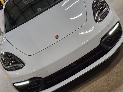 Used 2023 Porsche Panamera image 20