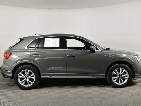 Certified 2025 Audi Q3 2.0T Premium Plus w/ Premium Plus Package image 7