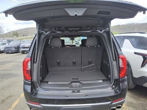 Used 2026 GMC Yukon Denali Ultimate AWD/4WD image 10