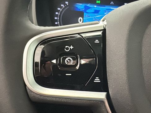 New 2026 Volvo XC90 B5 Core AWD/4WD image 13
