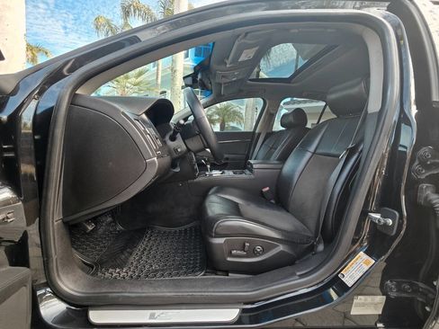 Used 2009 Cadillac STS V image 20