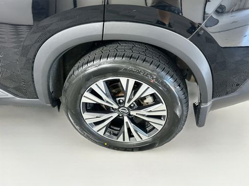 Used 2023 Nissan Rogue SV AWD/4WD image 11