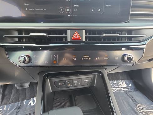 Used 2026 Kia K5 GT w/ GT1 Package FWD image 22
