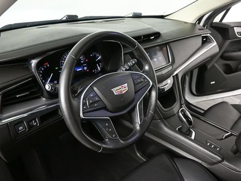 Used 2019 Cadillac XT5 Premium Luxury AWD/4WD image 6