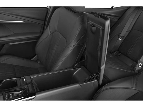 Used 2025 Toyota Camry XSE FWD image 10