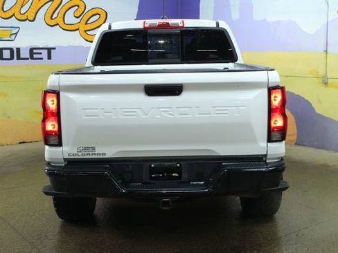 Used 2024 Chevrolet Colorado Trail Boss w/ Technology Package AWD/4WD image 7