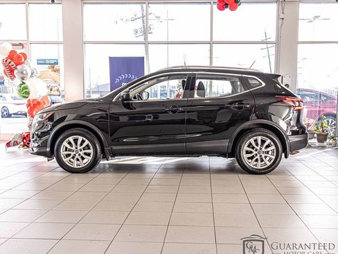 Used 2021 Nissan Rogue Sport SV image 7