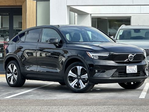 Certified 2023 Volvo C40 P8 Recharge Plus AWD/4WD image 2
