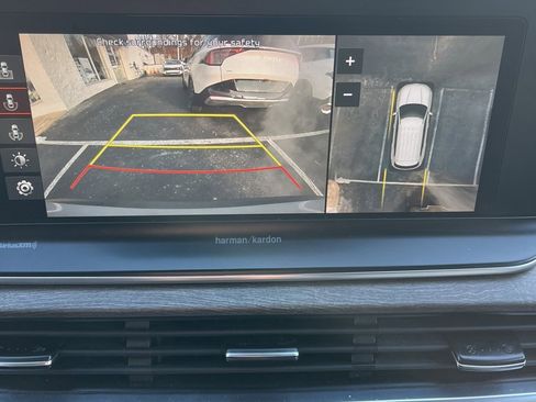 Used 2021 Kia Telluride SX w/ SX Prestige Package image 17