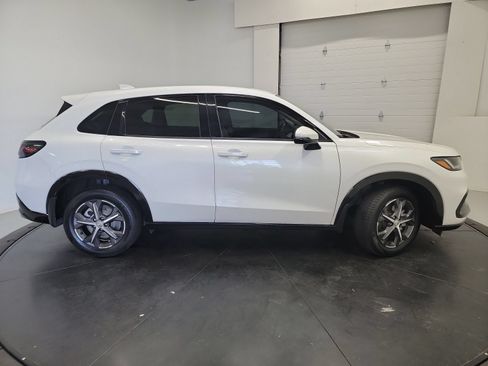 Used 2024 Honda HR-V EX-L image 11