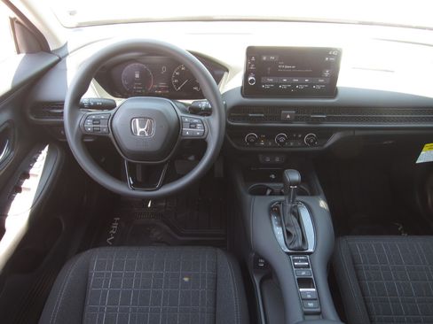 New 2026 Honda HR-V LX image 12