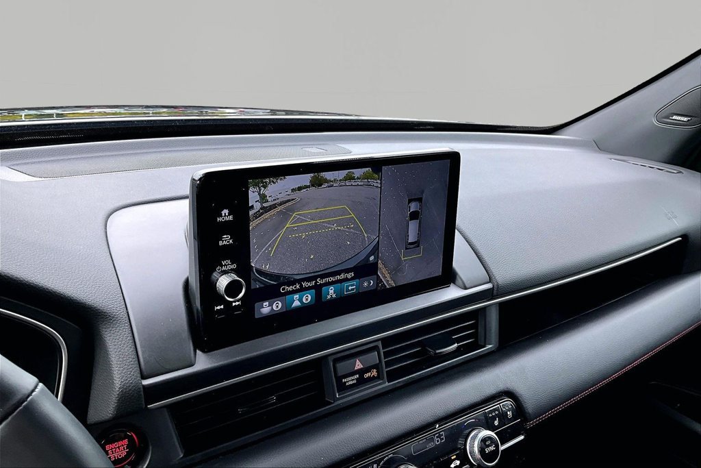 Used 2025 Honda Pilot Black Edition image 13