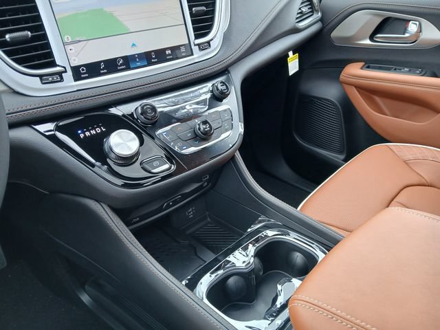 New 2026 Chrysler Pacifica Pinnacle AWD/4WD image 28