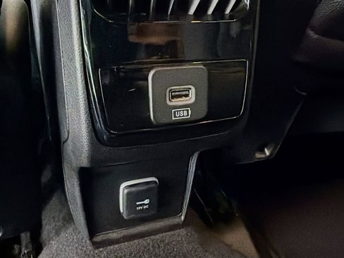 Used 2025 Jeep Compass Limited AWD/4WD image 28
