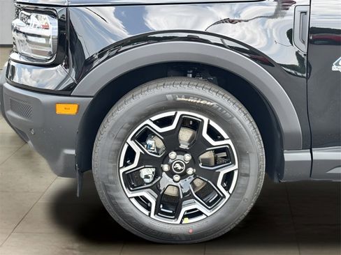 New 2025 Ford Bronco Sport Outer Banks w/ Outer Banks Tech Package+ image 38