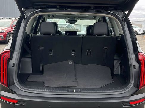 Used 2022 Kia Telluride EX w/ EX Premium Package image 24