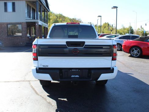 Used 2025 Nissan Frontier PRO-4X w/ Pro Premium Package image 6