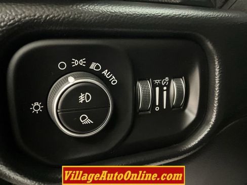 Used 2019 RAM 2500 Laramie image 25