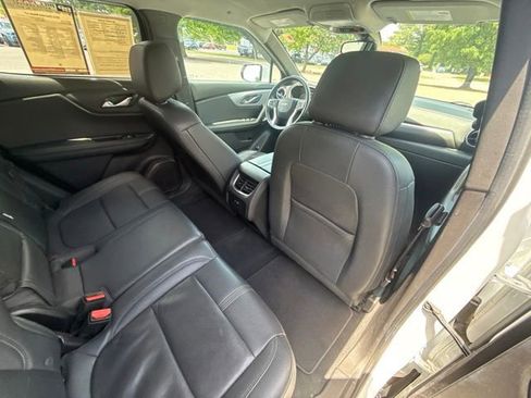 Used 2022 Chevrolet Blazer LT FWD image 17
