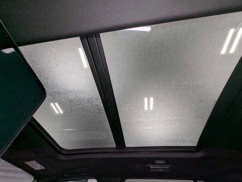 Used 2024 GMC Yukon Denali Ultimate image 17