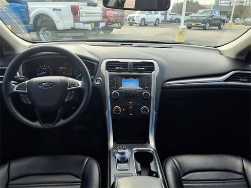 Used 2020 Ford Fusion S image 4