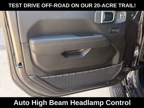 New 2026 Jeep Gladiator Sahara image 28