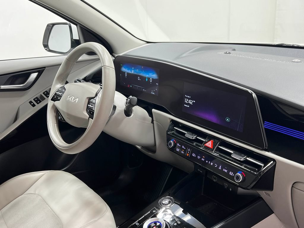 Used 2023 Kia Niro Wind FWD image 20