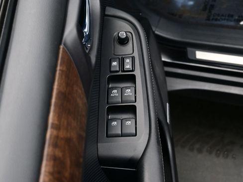 Used 2017 Subaru Outback 2.5i Limited image 10