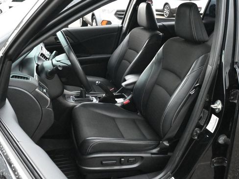 Used 2017 Honda Accord Sport image 14