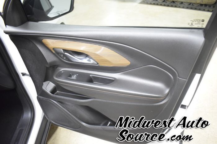 Used 2020 GMC Terrain SLE w/ Driver Convenience Package FWD image 27