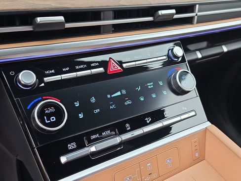 New 2026 Hyundai Santa Fe Limited FWD image 32