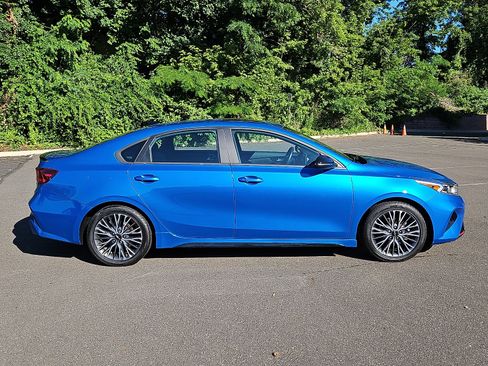 Used 2023 Kia Forte GT-Line w/ GT-Line Premium Package FWD image 7