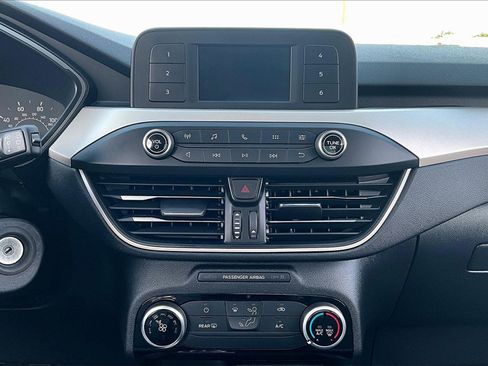 Certified 2022 Ford Escape S image 31