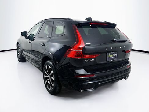 Used 2024 Volvo XC60 B5 Core w/ Climate Package image 5