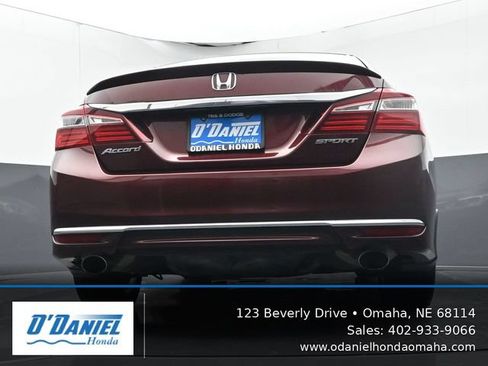 Used 2016 Honda Accord Sport image 11