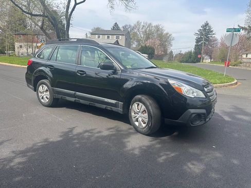 Used 2013 Subaru Outback 2.5i image 5