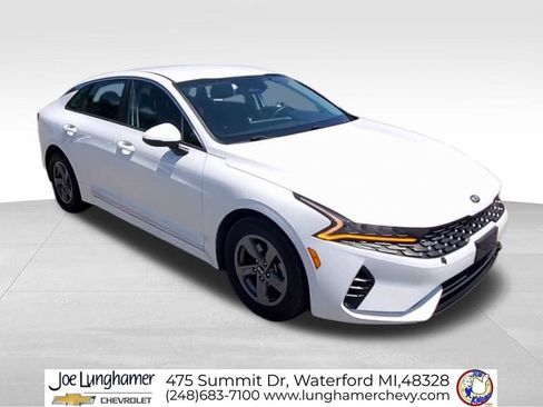 Used 2021 Kia K5 LX FWD image 2